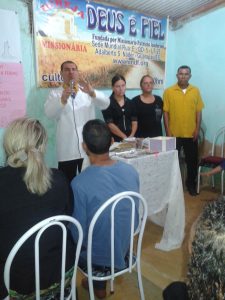 No princípio, era o Verbo, e o Verbo estava com Deus